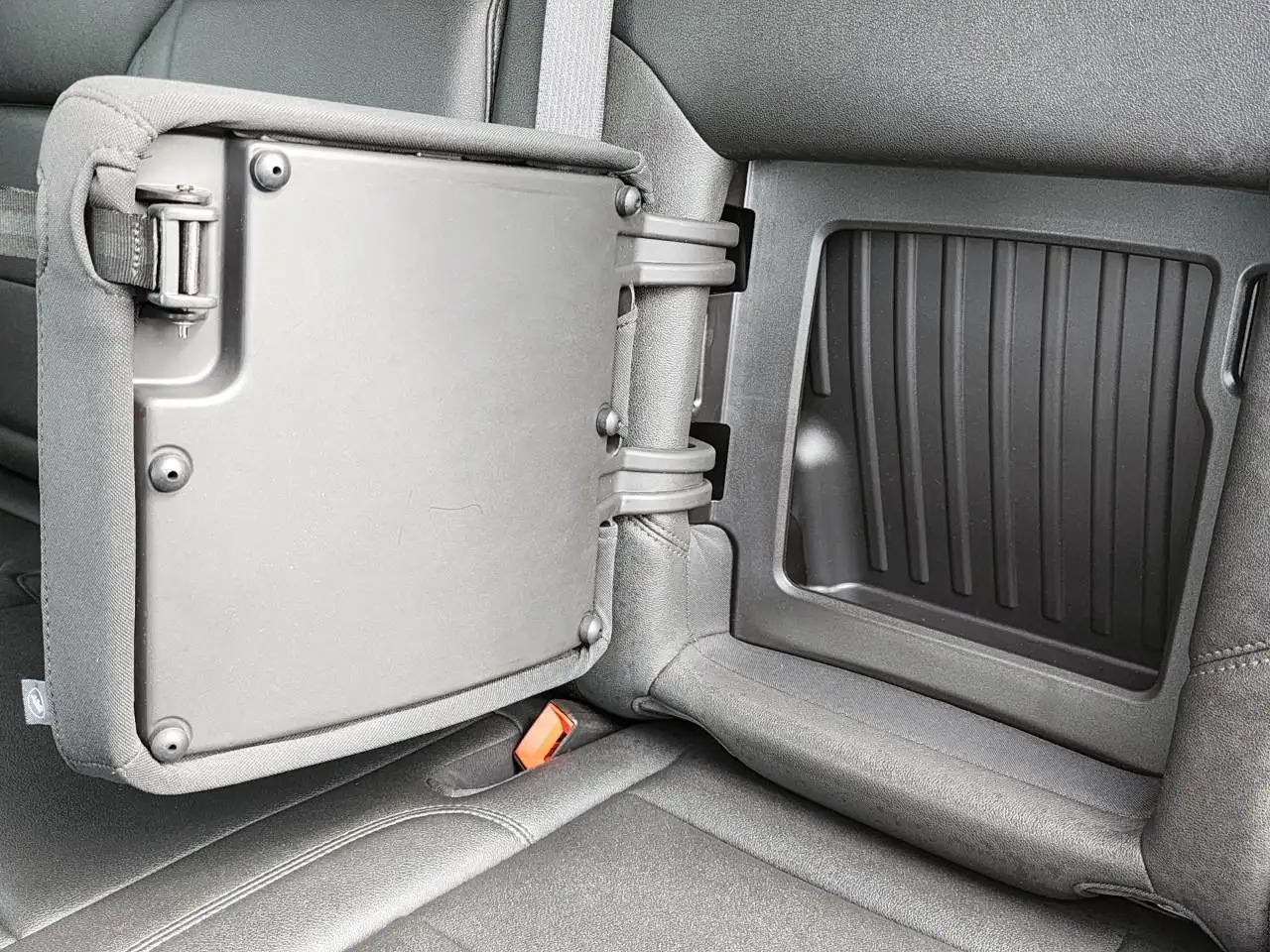 Chevrolet Silverado 1500 - Image 14