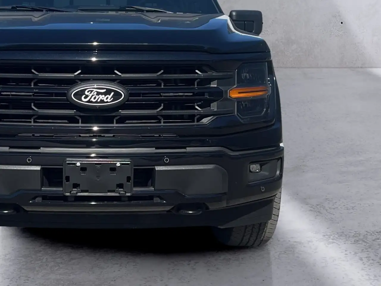 Ford F-150 - Image 2