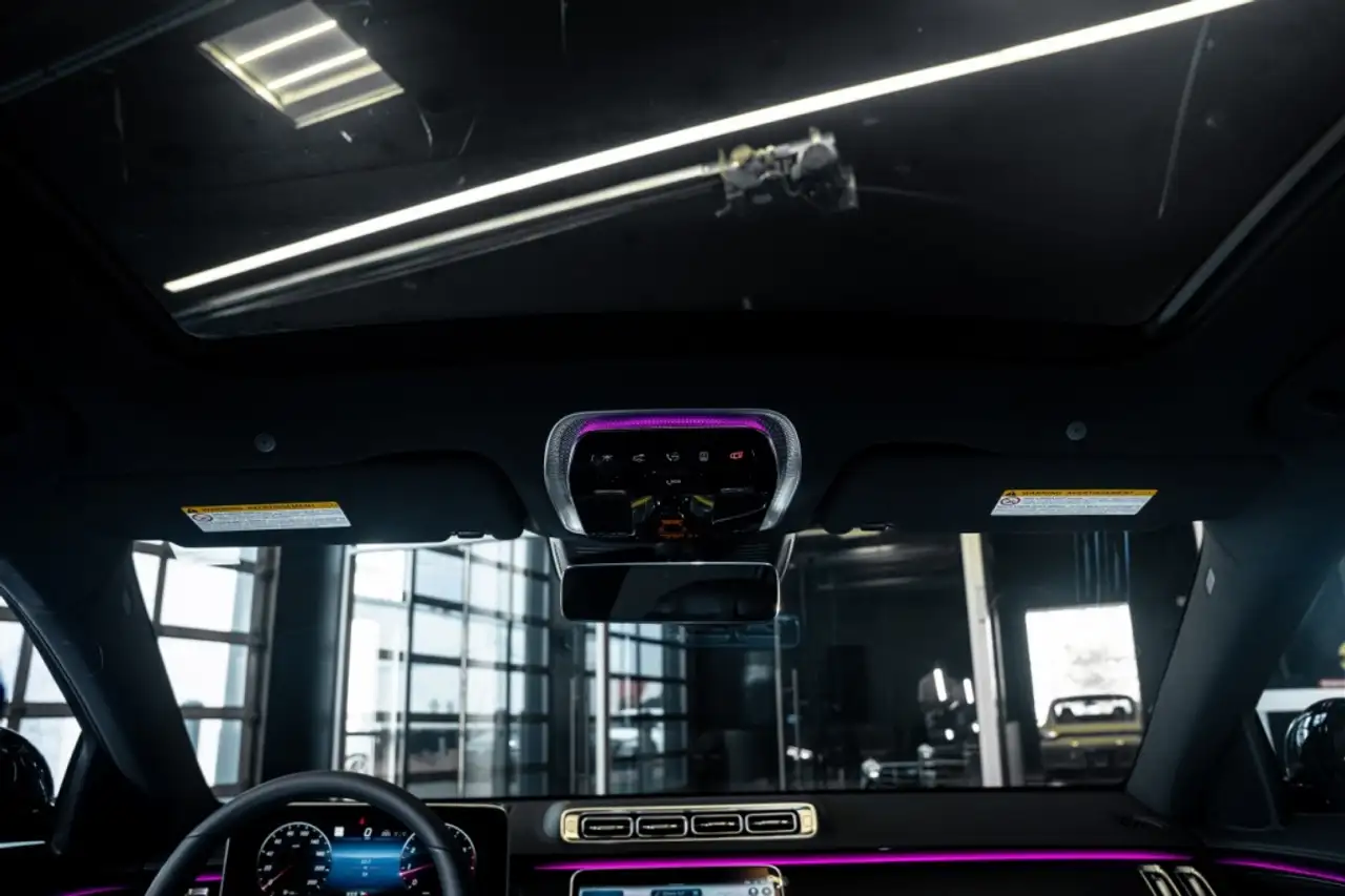 Mercedes-Benz S-Class - Image 19