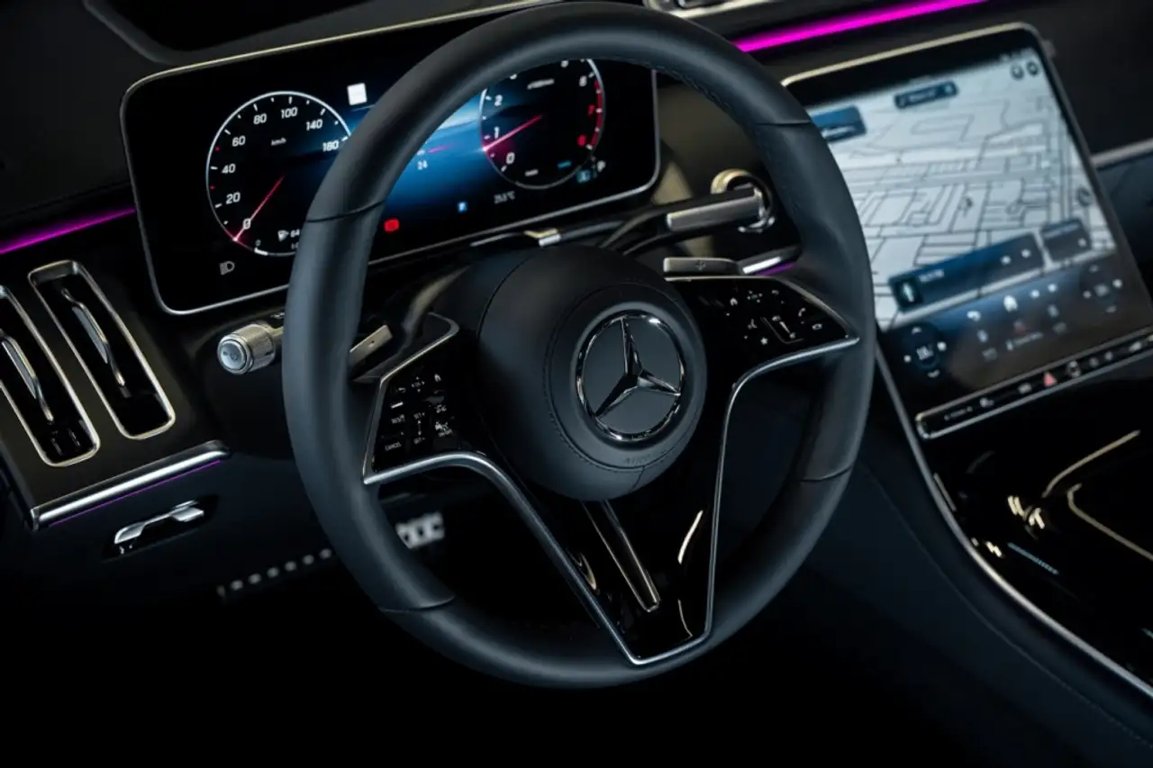 Mercedes-Benz S-Class - Image 21