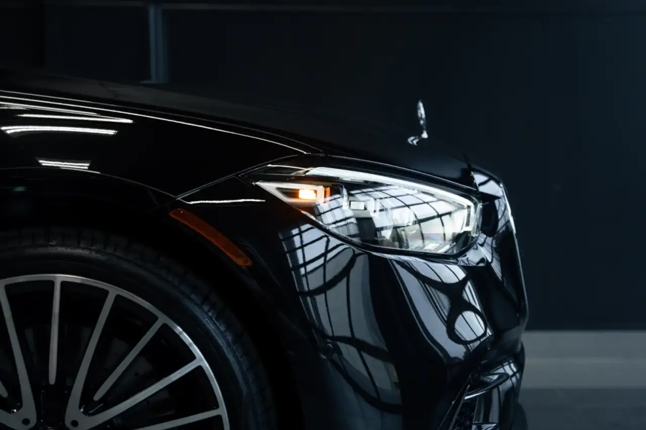 Mercedes-Benz S-Class - Image 5