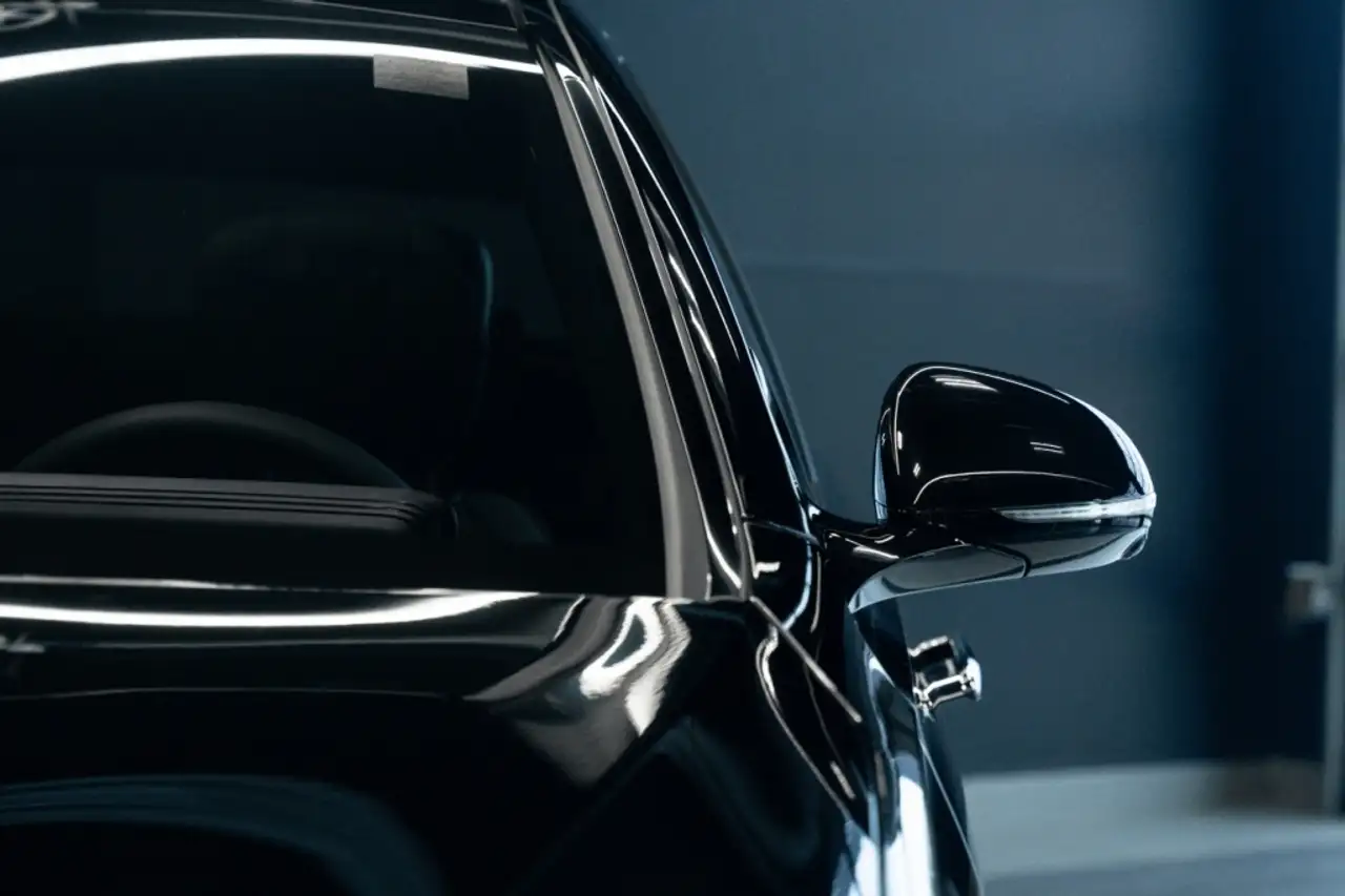 Mercedes-Benz S-Class - Image 29