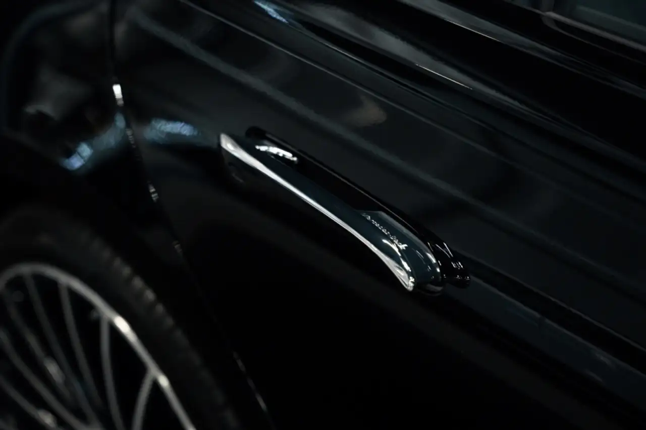 Mercedes-Benz S-Class - Image 34