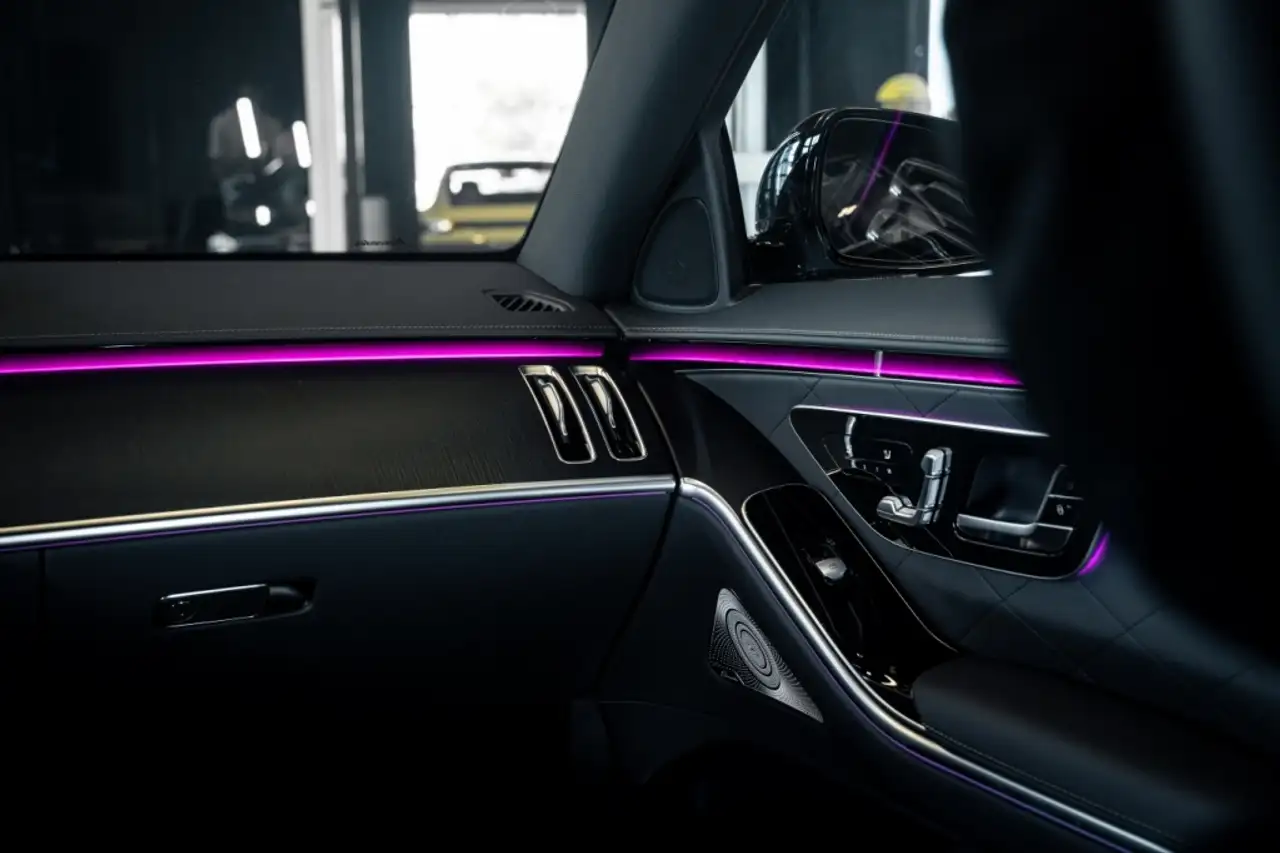 Mercedes-Benz S-Class - Image 18