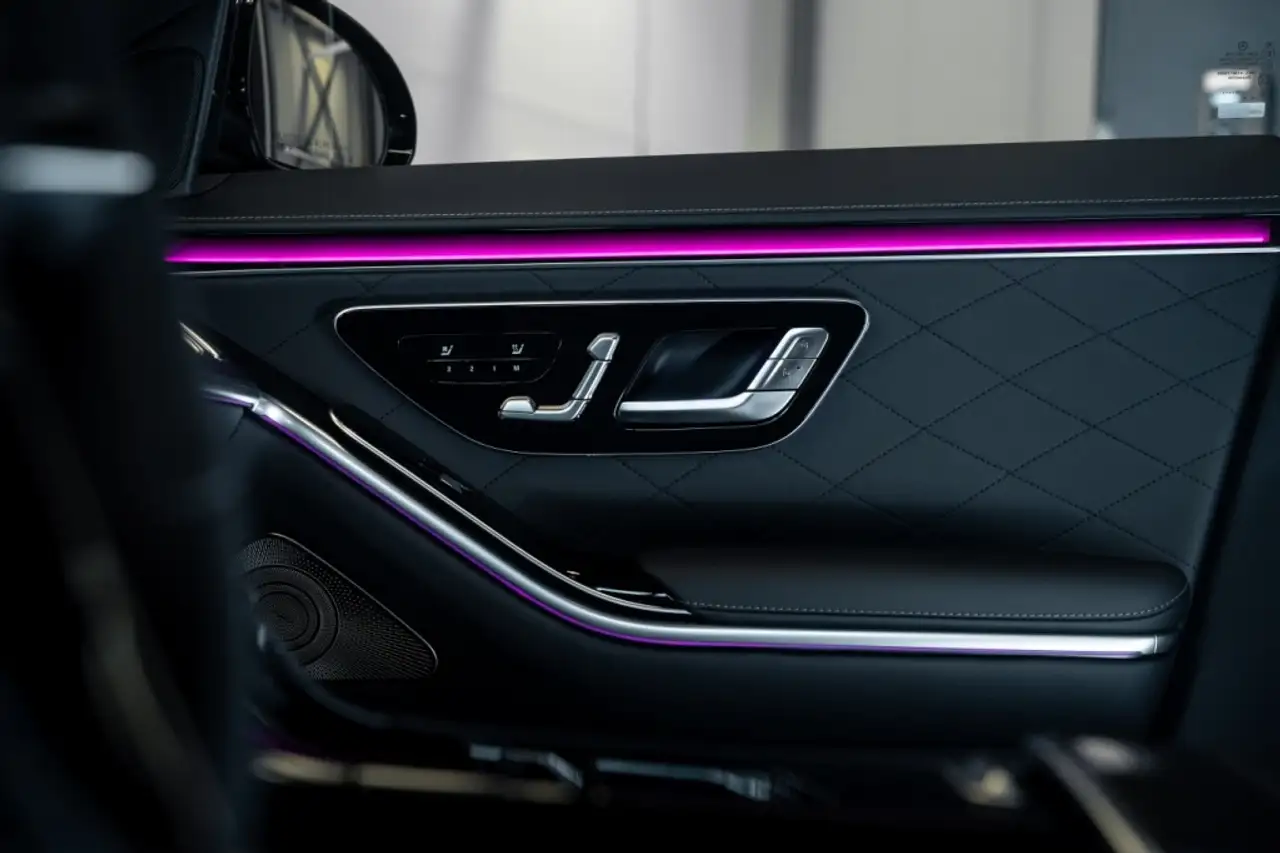 Mercedes-Benz S-Class - Image 12