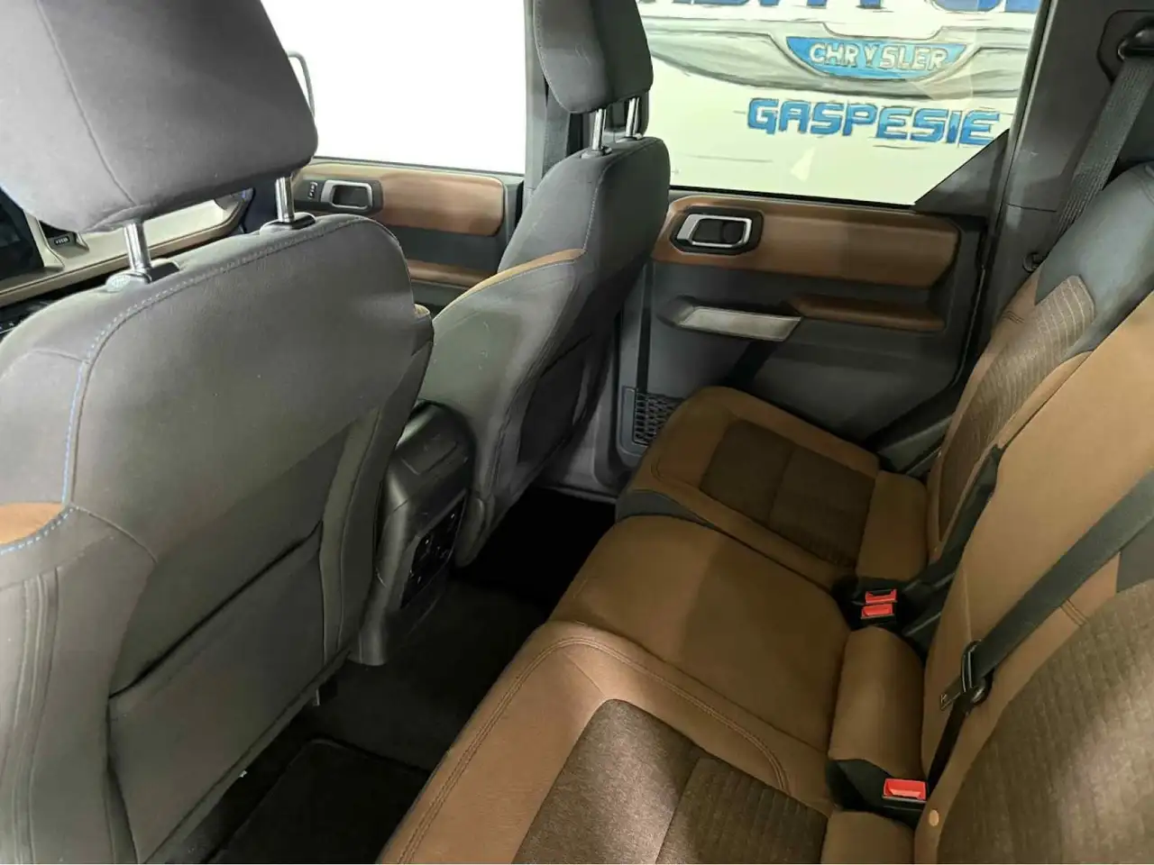 Ford Bronco - Image 13