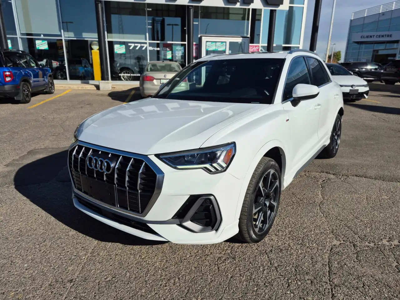 Audi Q3 - Image 3