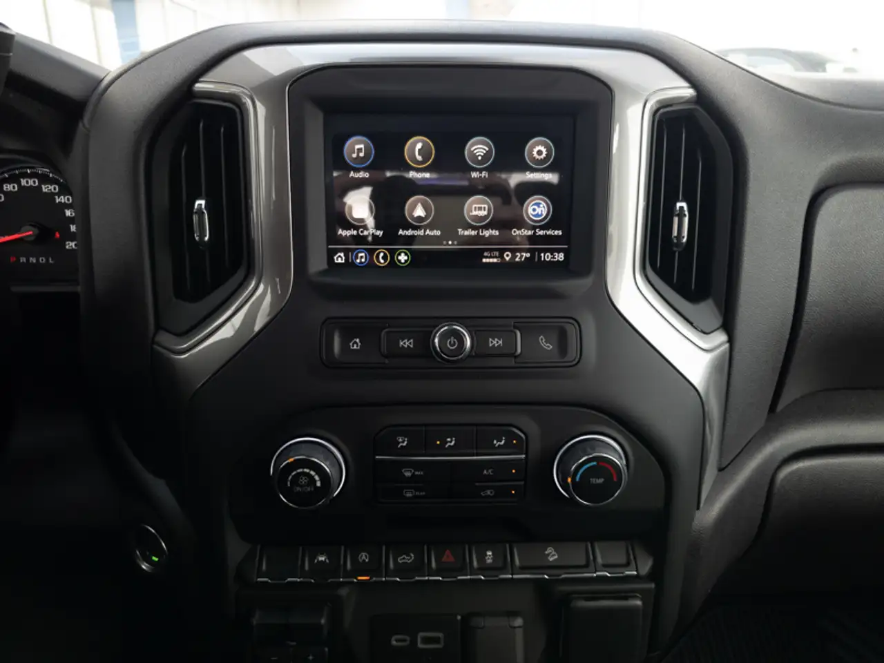 Chevrolet Silverado 1500 - Image 17