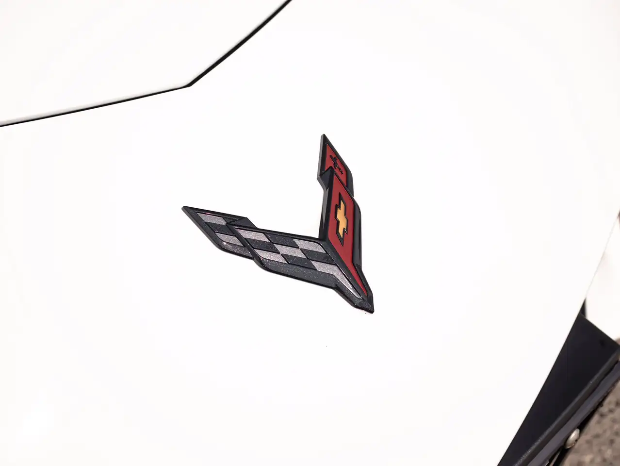 Chevrolet Corvette - Image 16