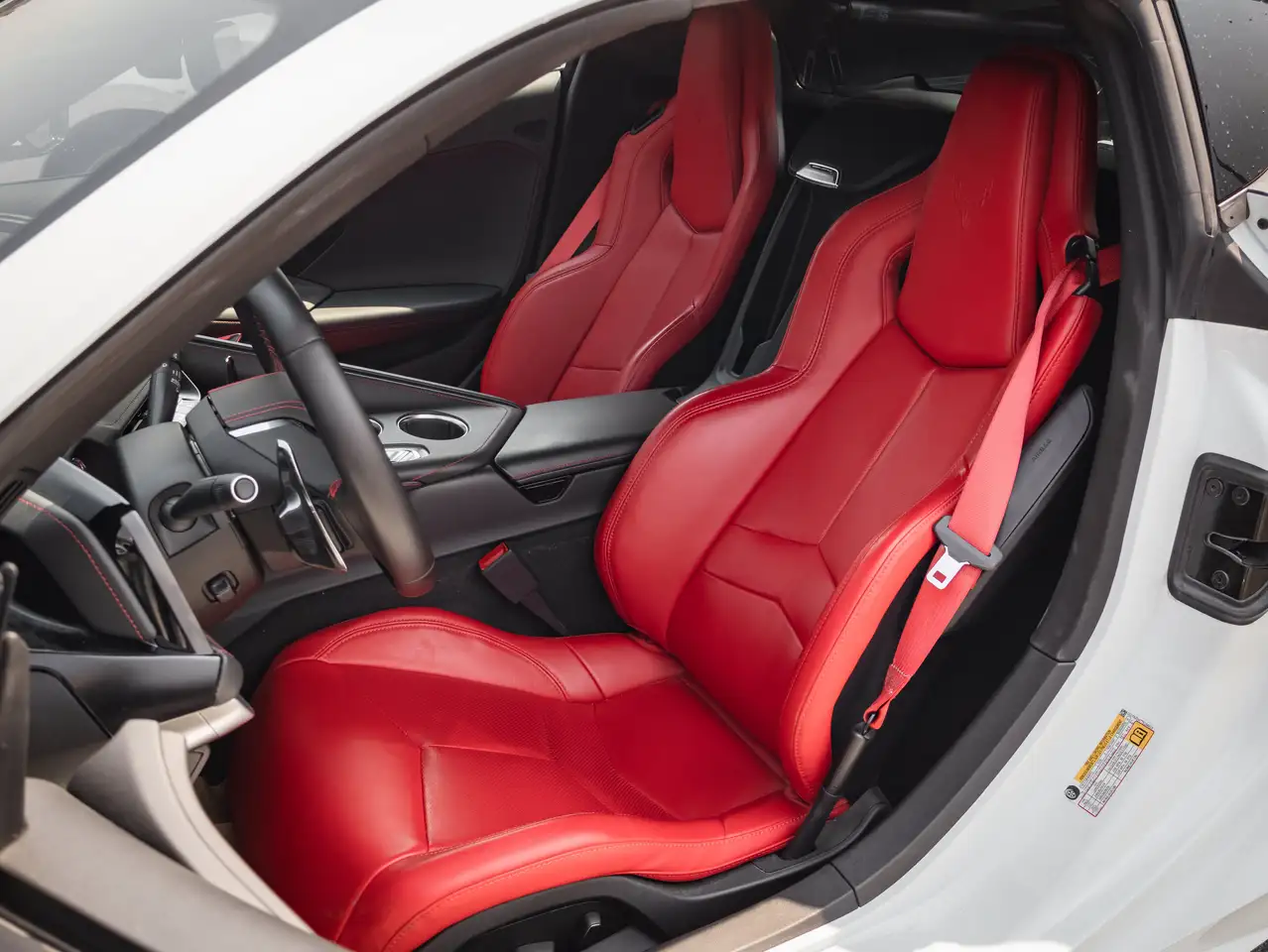 Chevrolet Corvette - Image 28