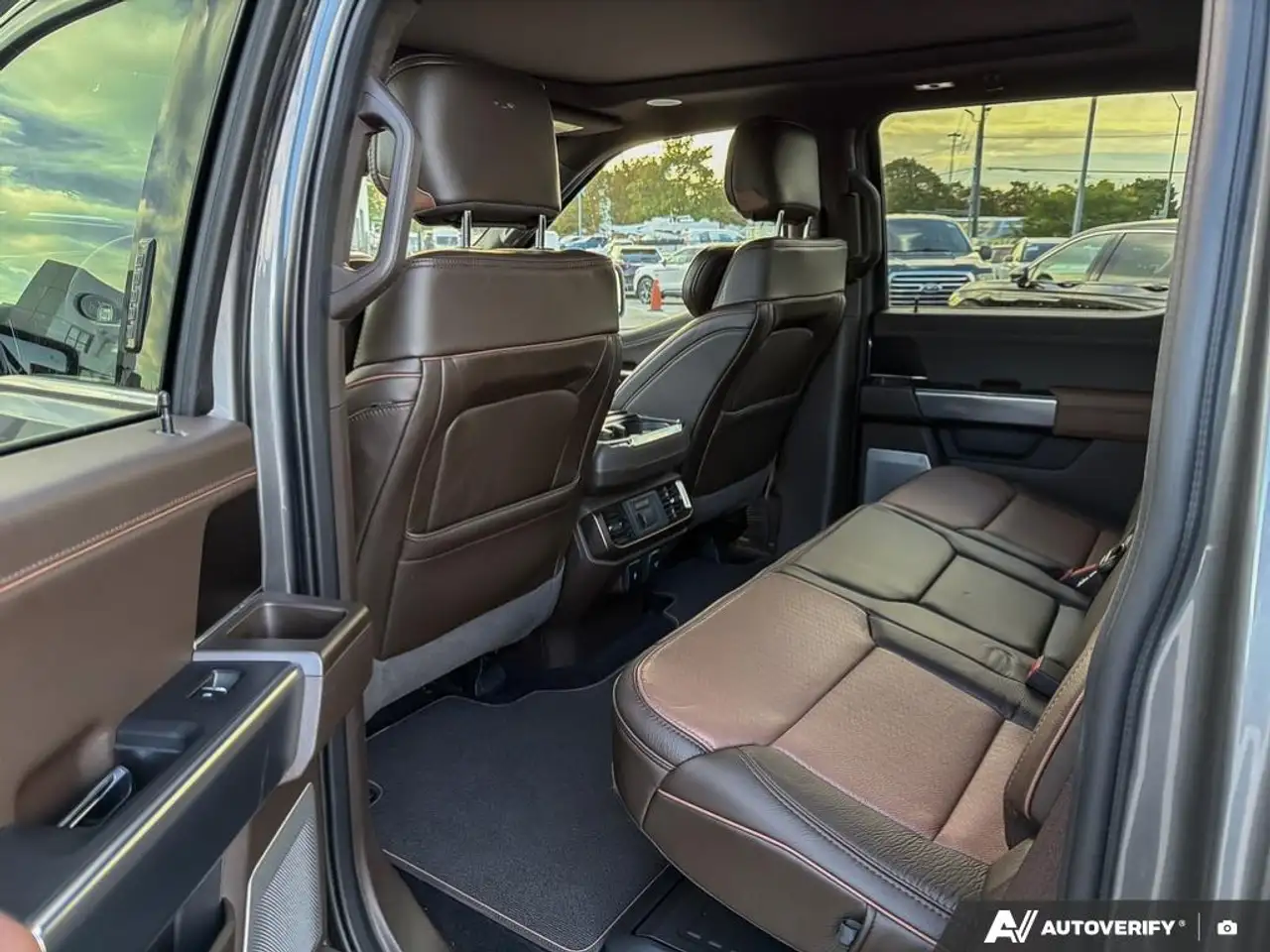 Ford F-150 - Image 23