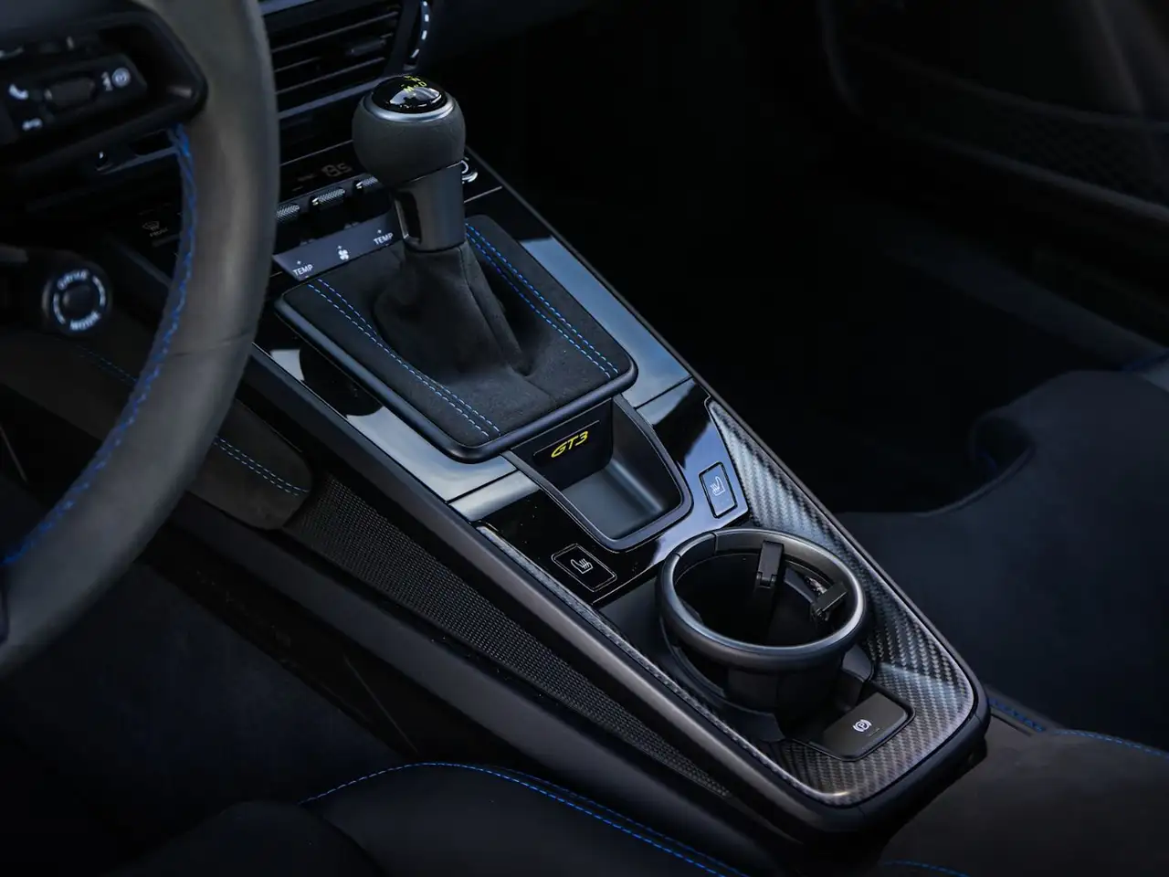 Porsche 911 - Image 33