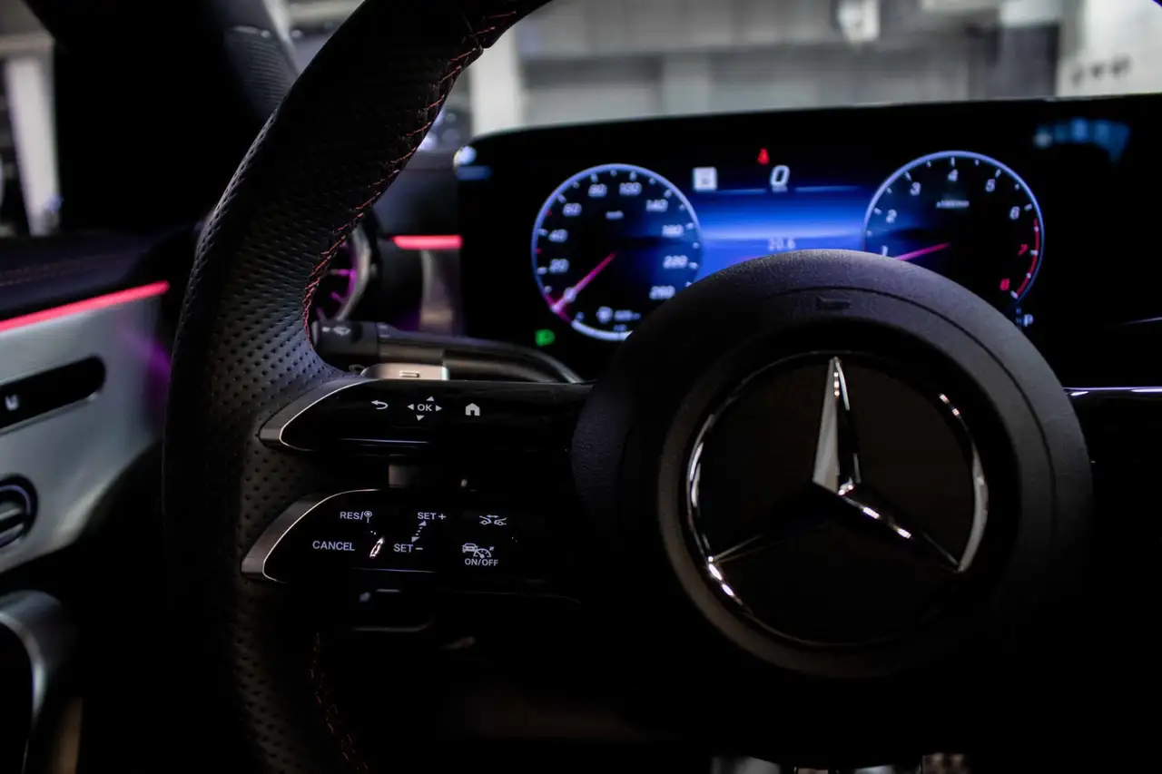 Mercedes-Benz CLA - Image 12