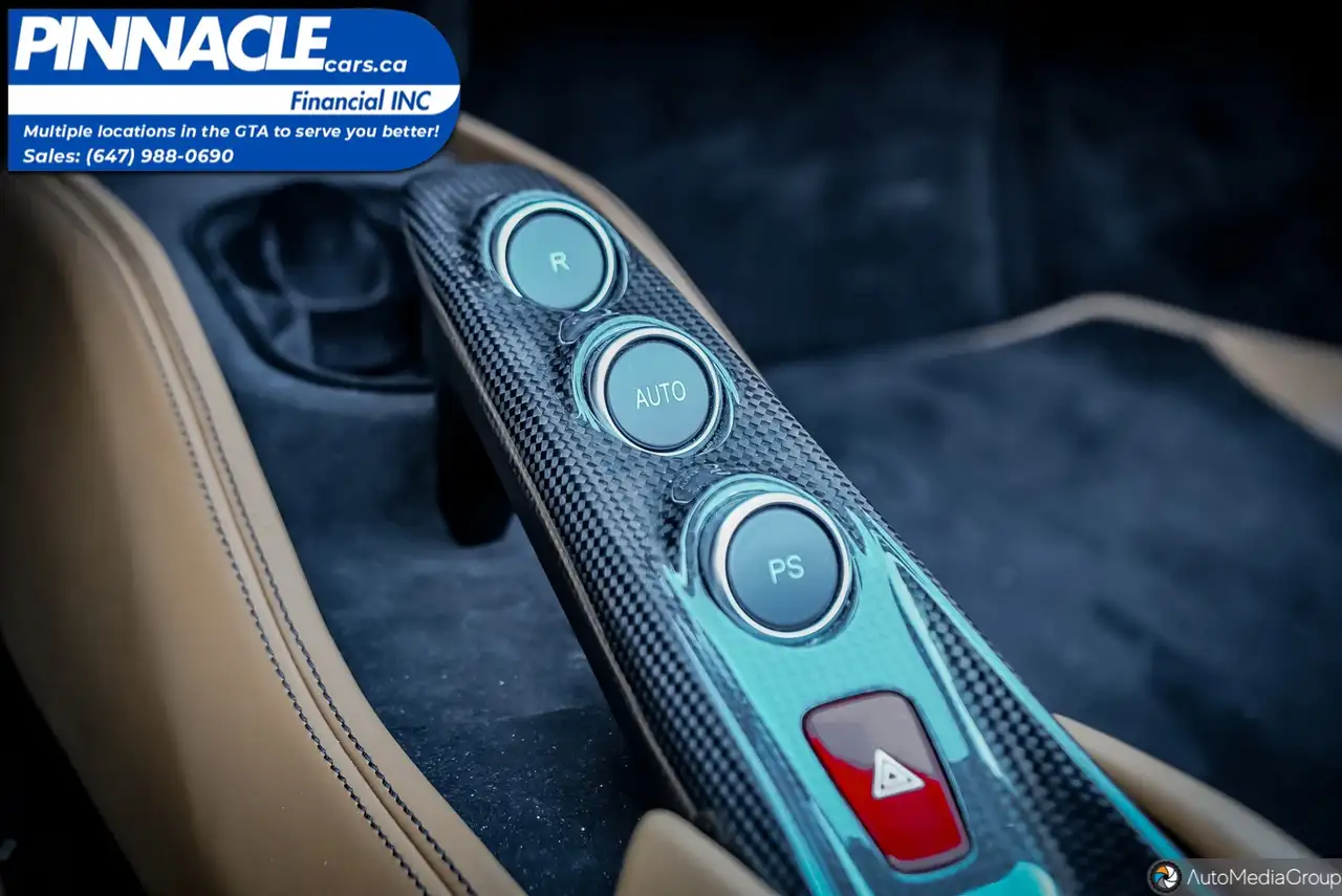Ferrari F8 Spider - Image 24