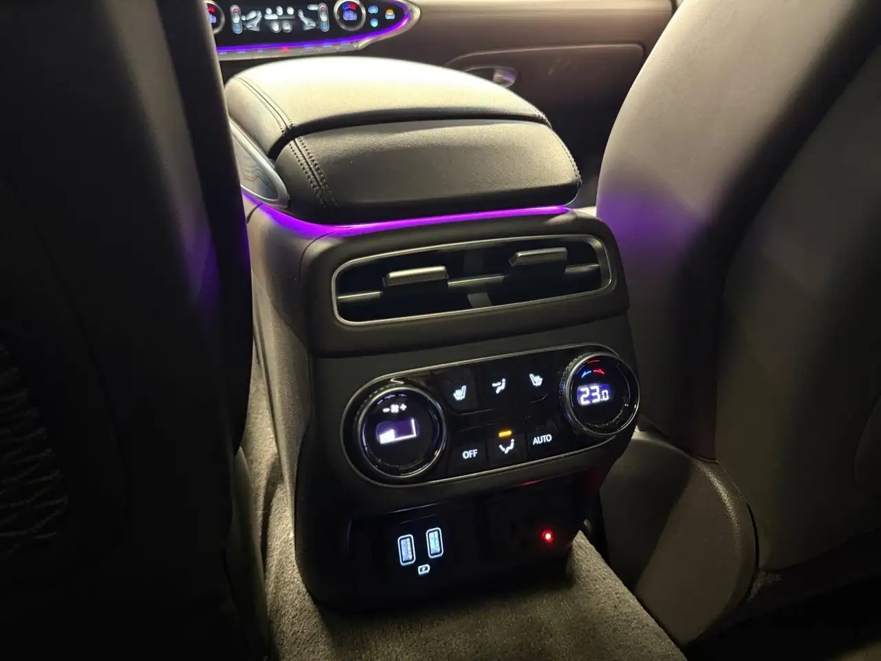 Genesis GV70 - Image 21