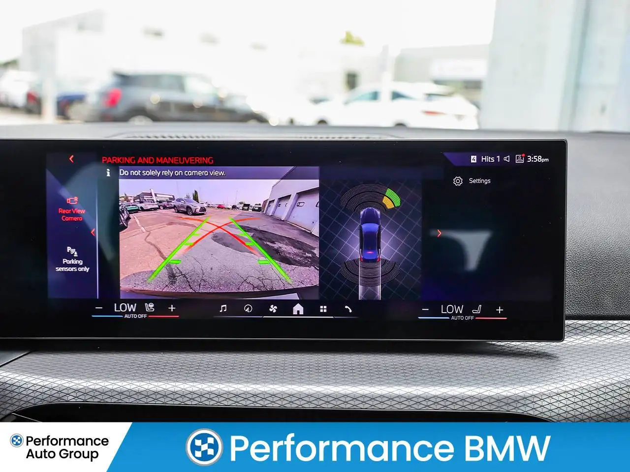 BMW i4 - Image 25