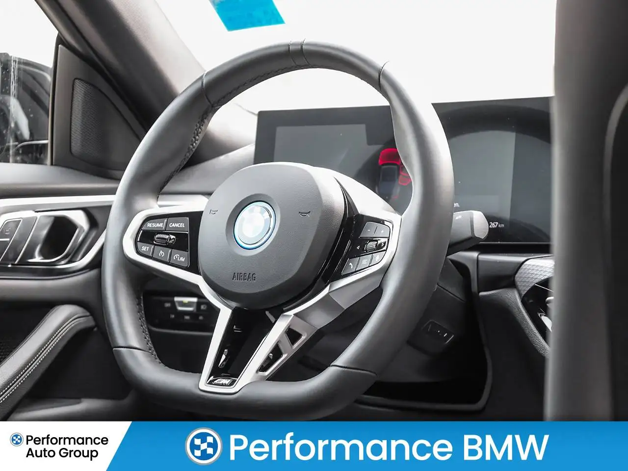 BMW i4 - Image 21