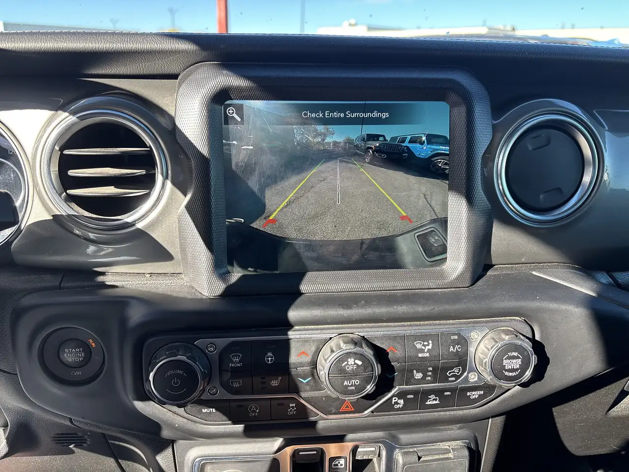 Jeep Gladiator - Image 19