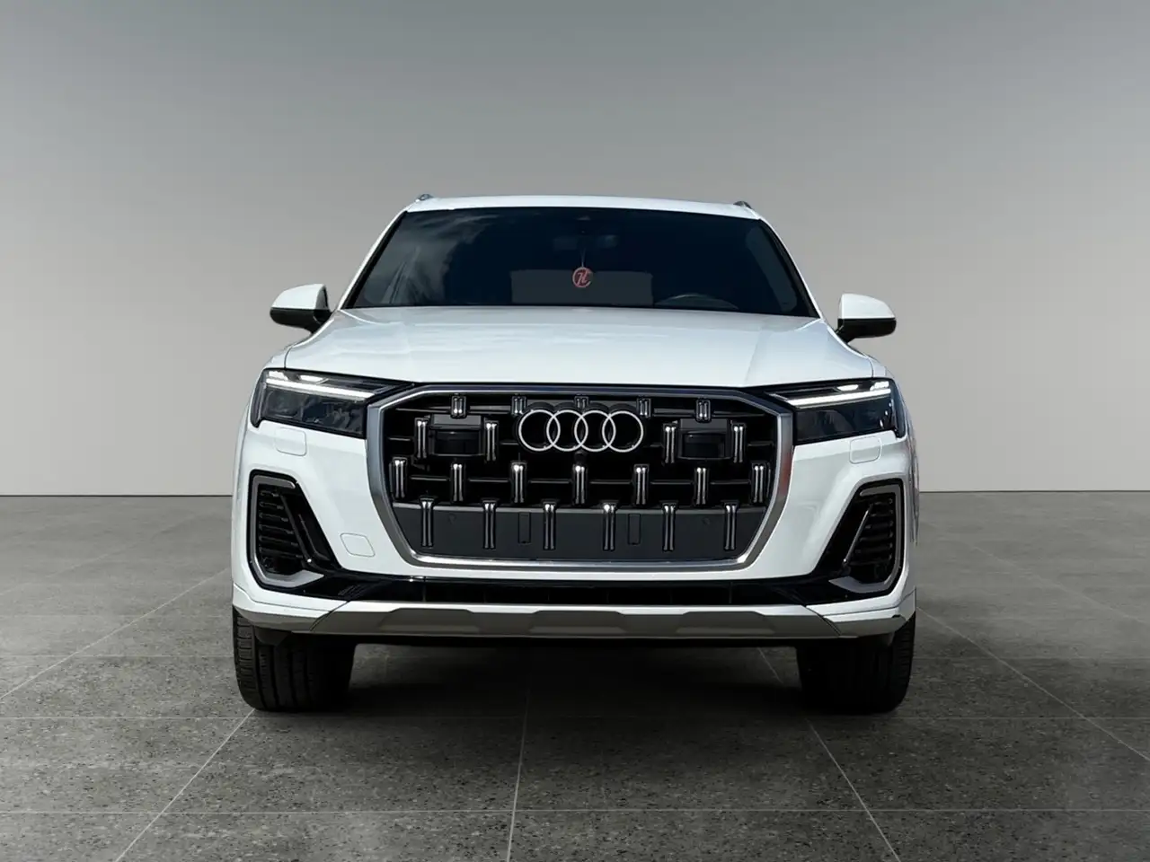 Audi Q7 - Image 8