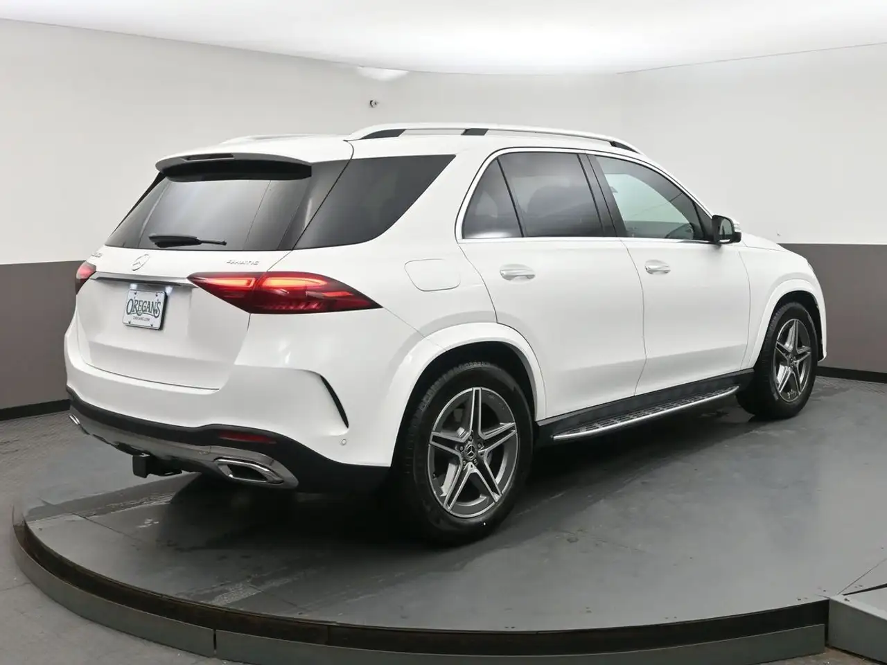 Mercedes-Benz GLE - Image 36