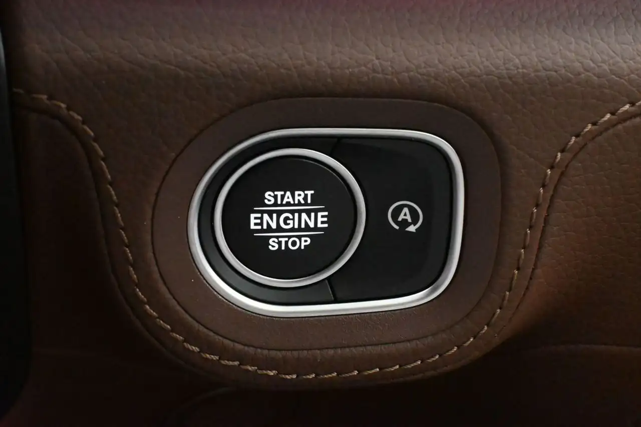 Mercedes-Benz GLE - Image 17