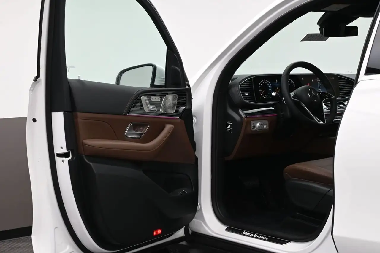 Mercedes-Benz GLE - Image 19