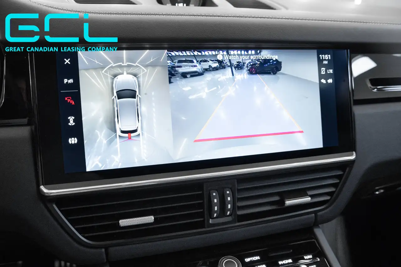 Porsche Cayenne - Image 24