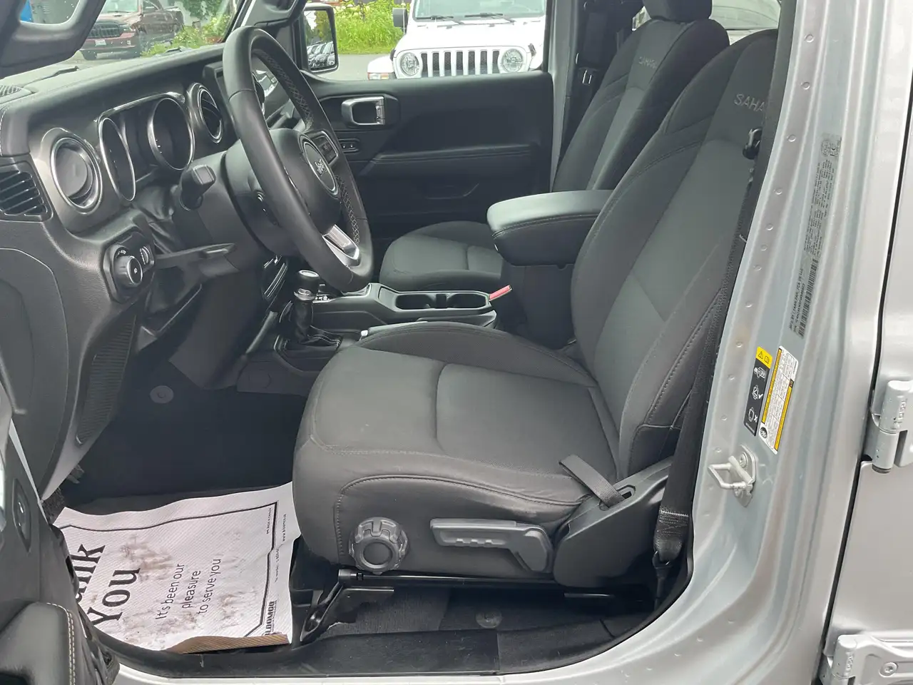 Jeep Wrangler - Image 17