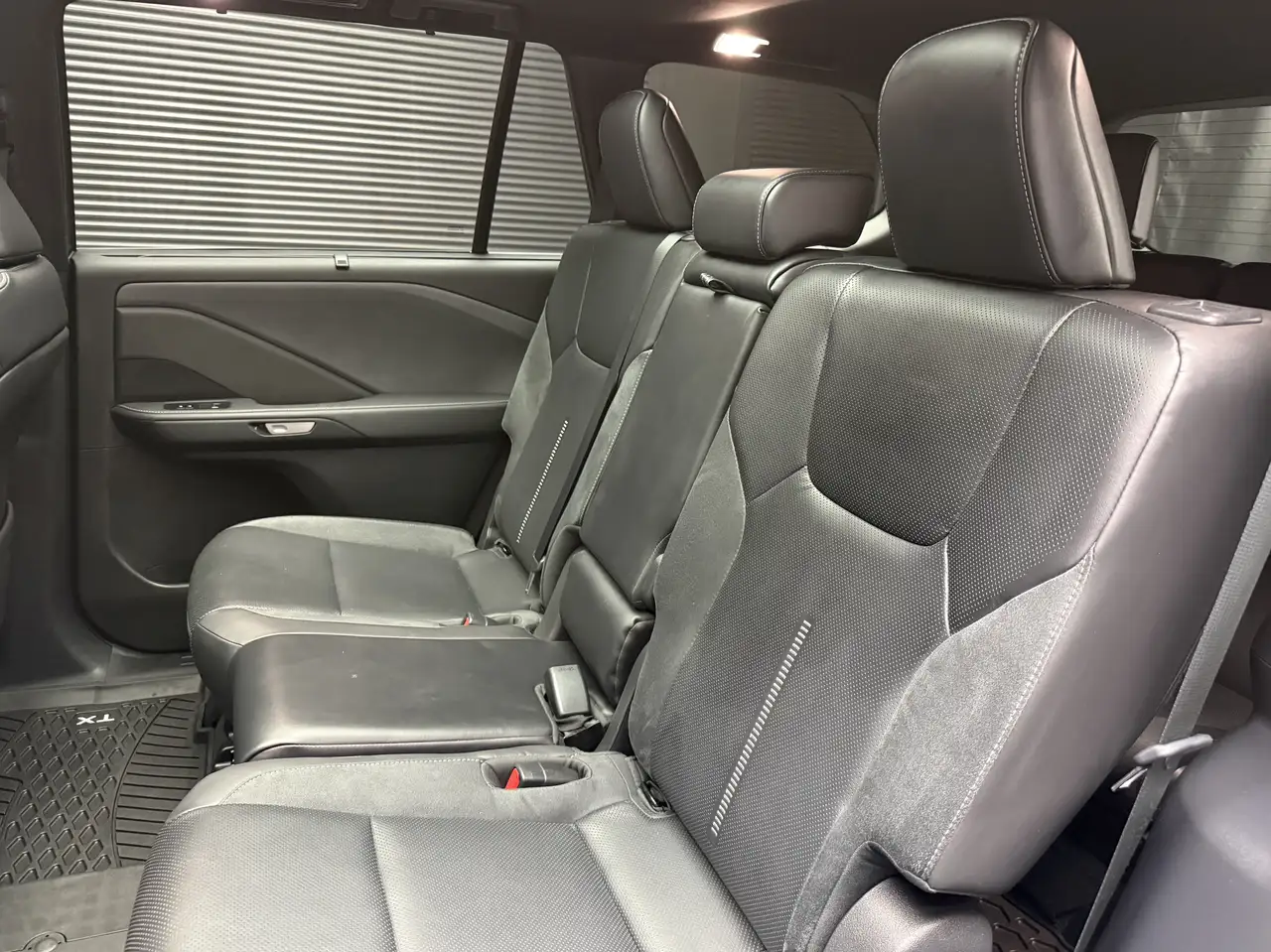 Lexus TX - Image 27