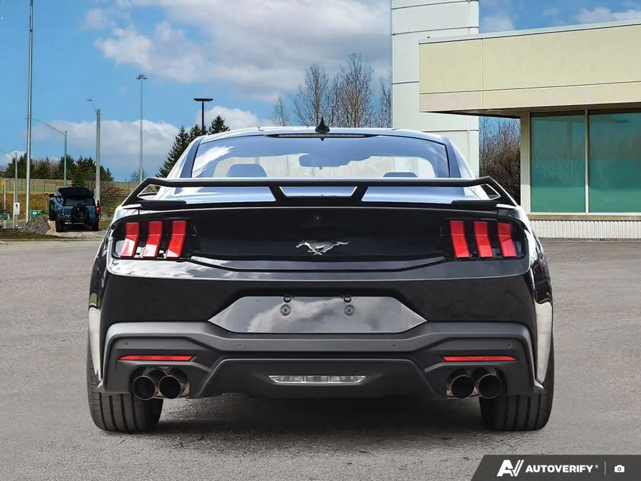 Ford Mustang - Image 7