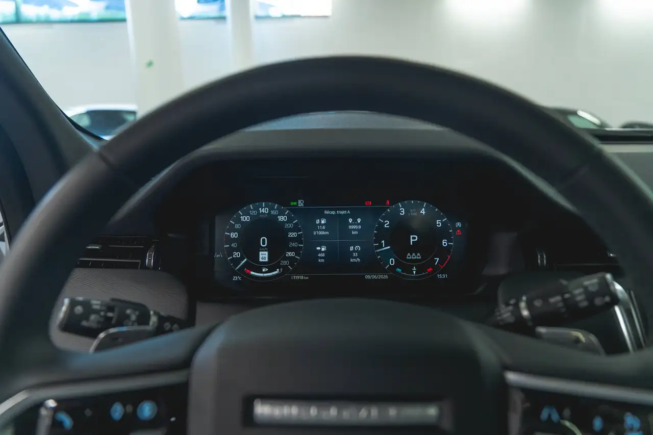 Land Rover Discovery Sport - Image 4