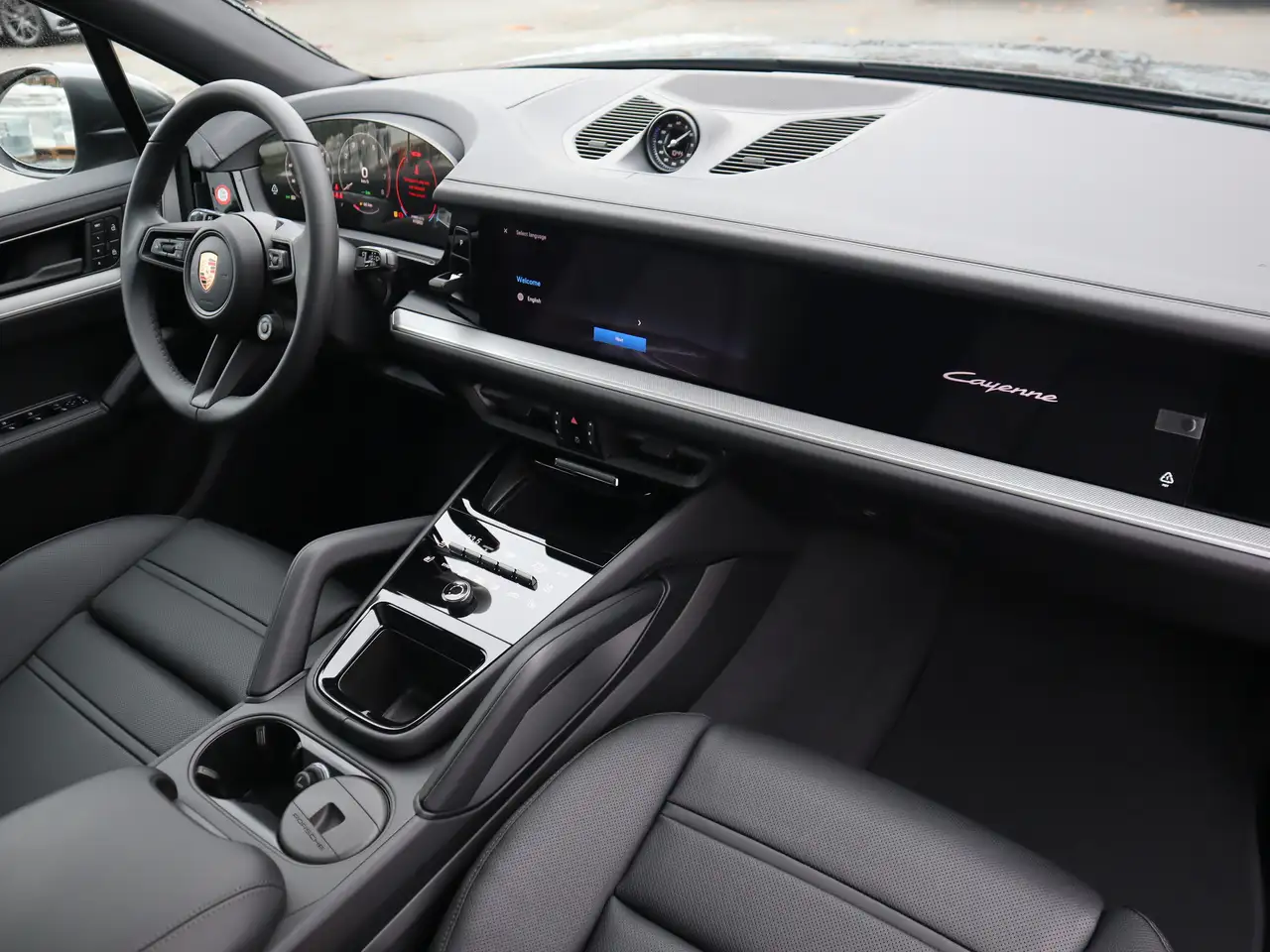 Porsche Cayenne - Image 23