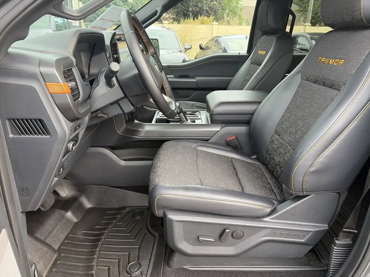 Ford F-150 - Image 19