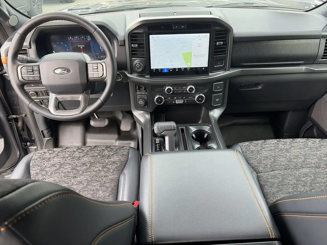 Ford F-150 - Image 29