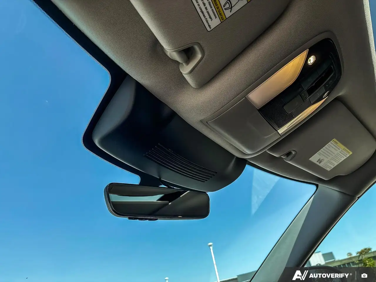 Infiniti QX60 - Image 23