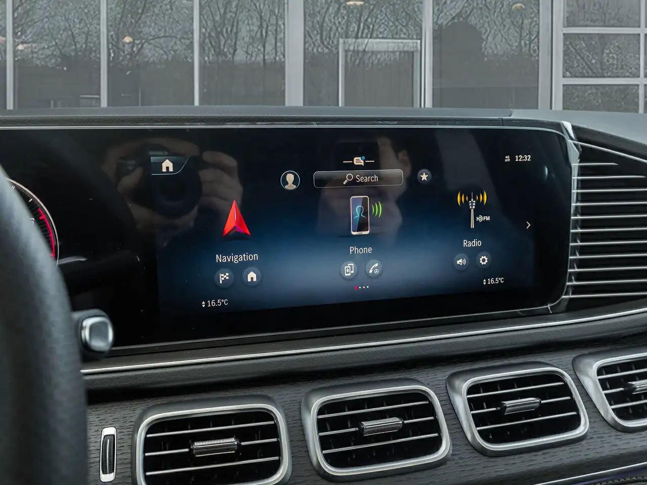 Mercedes-Benz GLE - Image 33