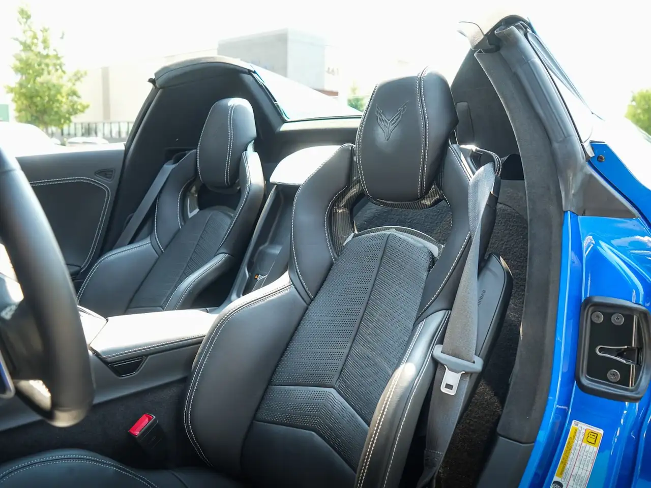 Chevrolet Corvette - Image 15