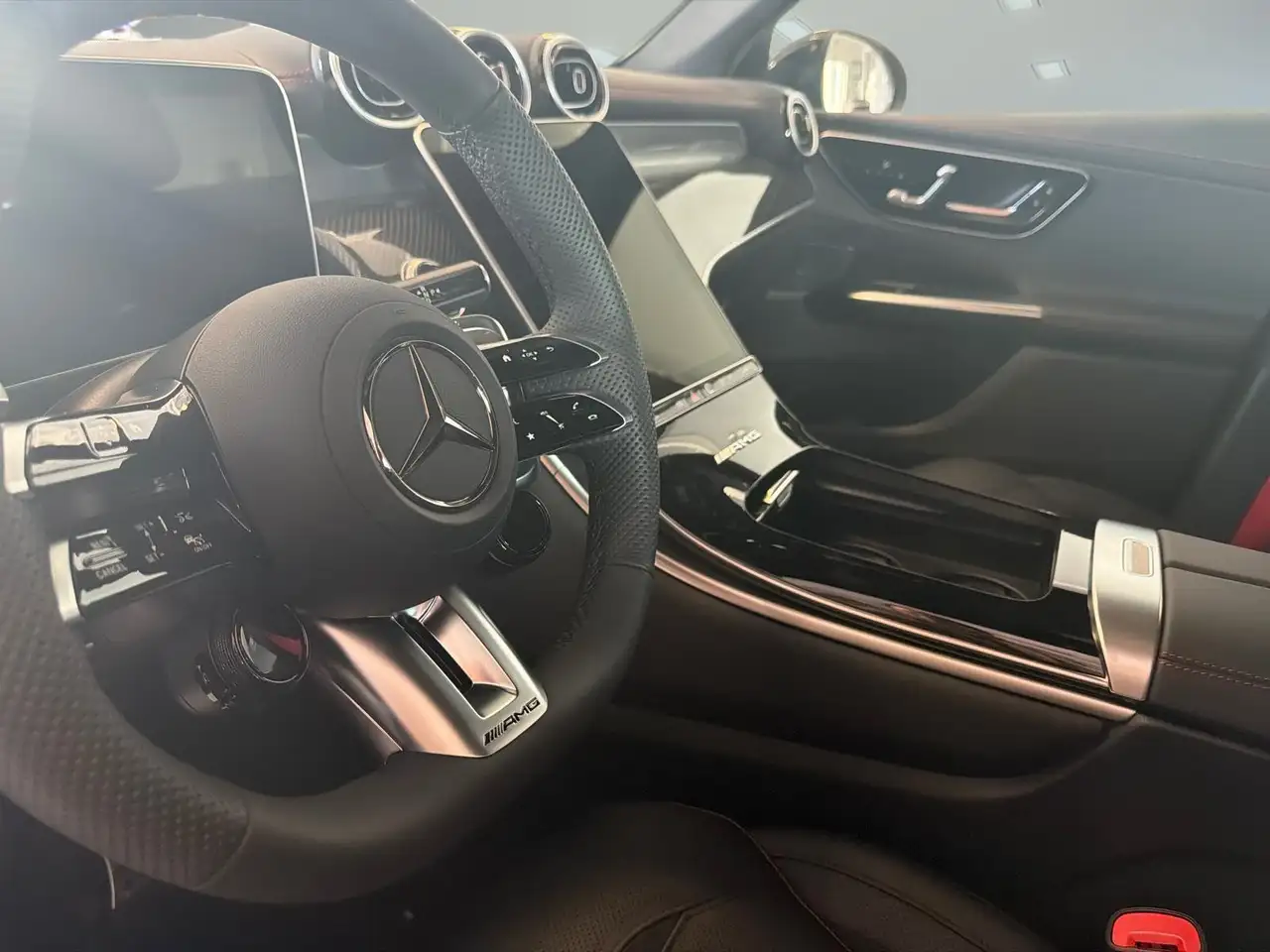 Mercedes-Benz GLC - Image 10