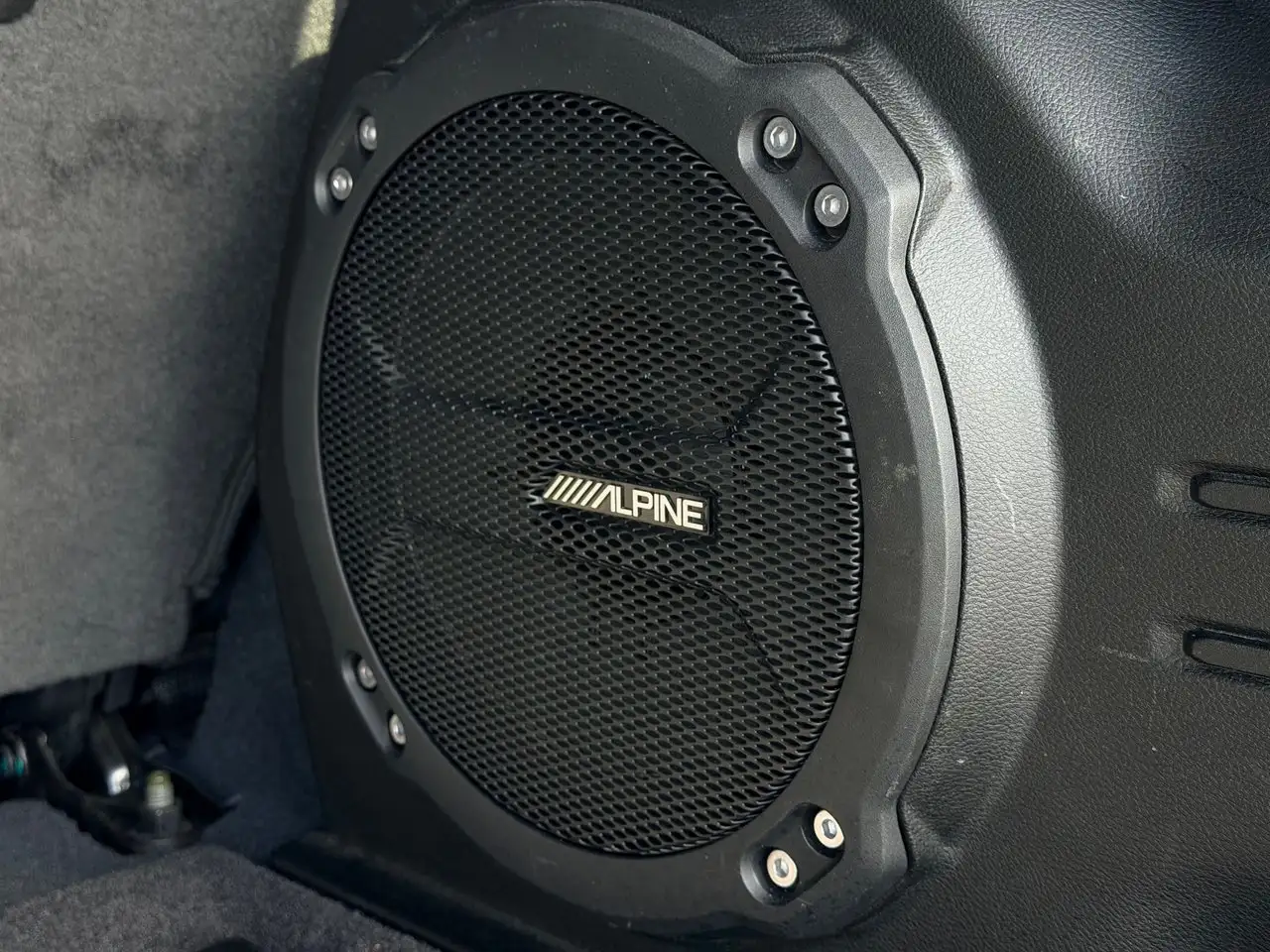 Jeep Wrangler - Image 26