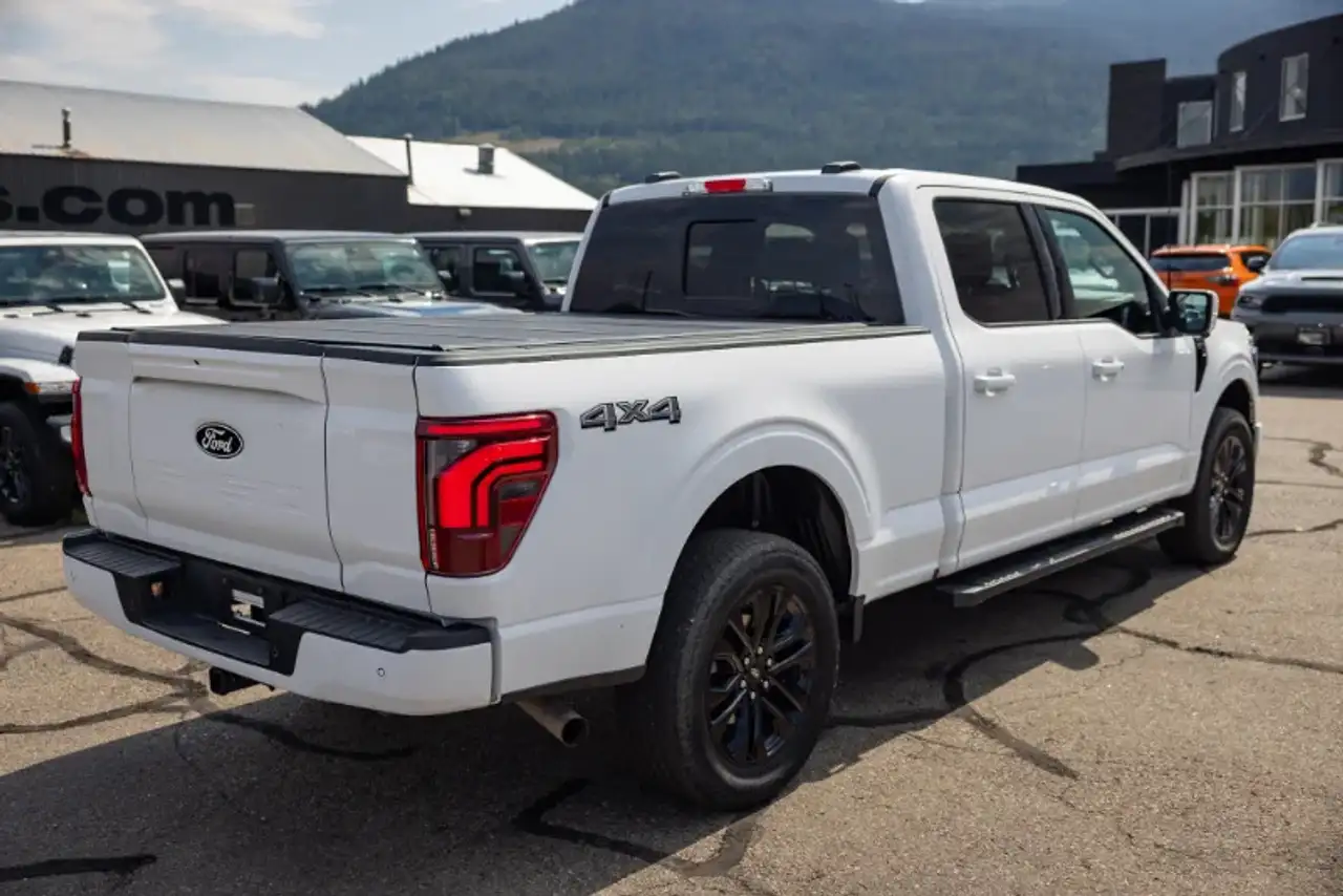Ford F-150 - Image 30