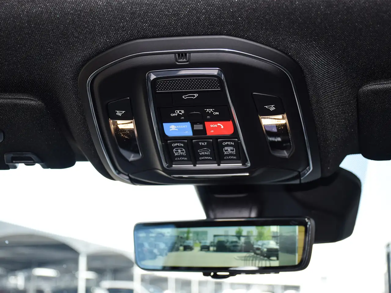 Jeep Grand Cherokee - Image 22