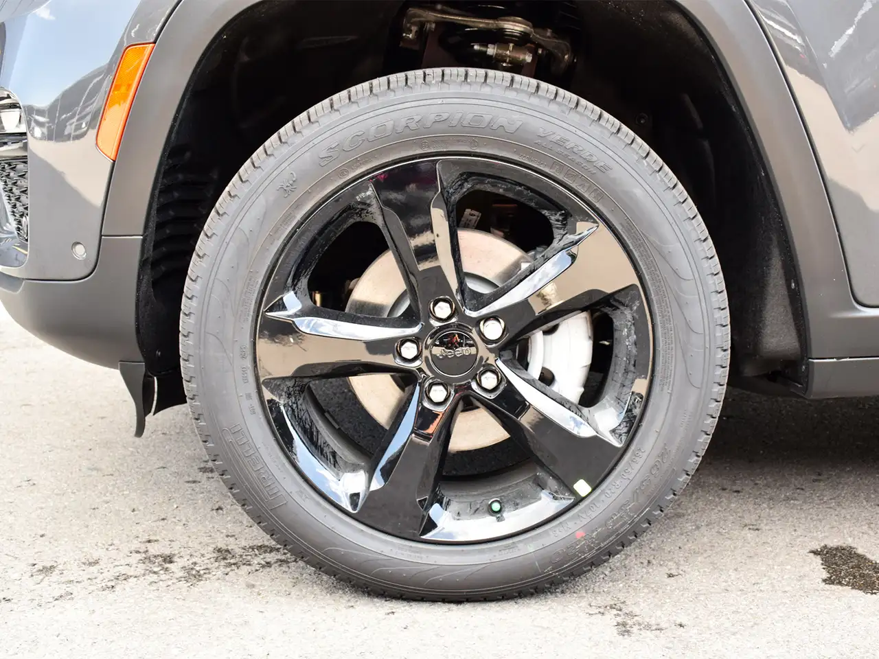 Jeep Grand Cherokee - Image 8