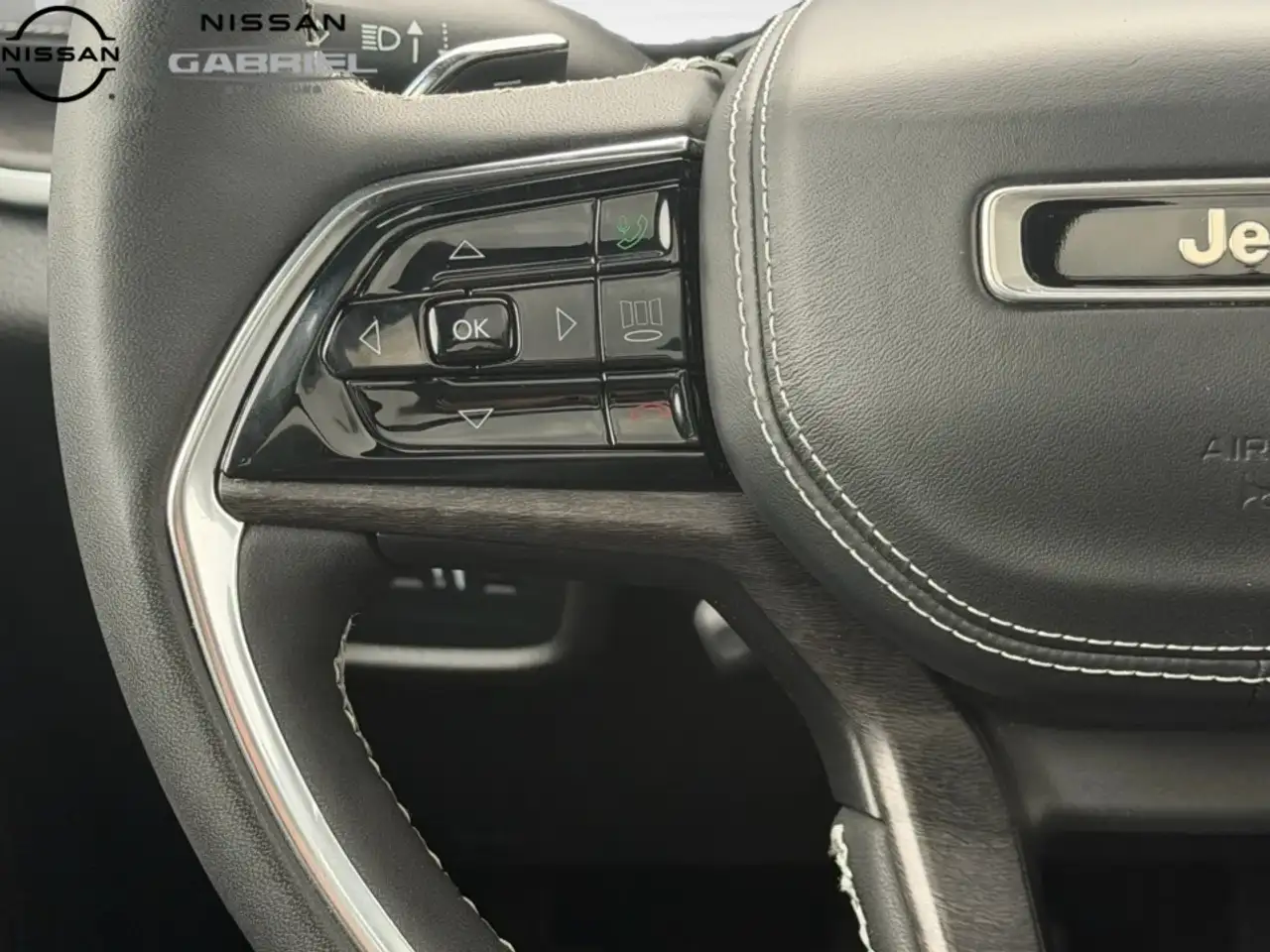 Jeep Grand Cherokee - Image 17