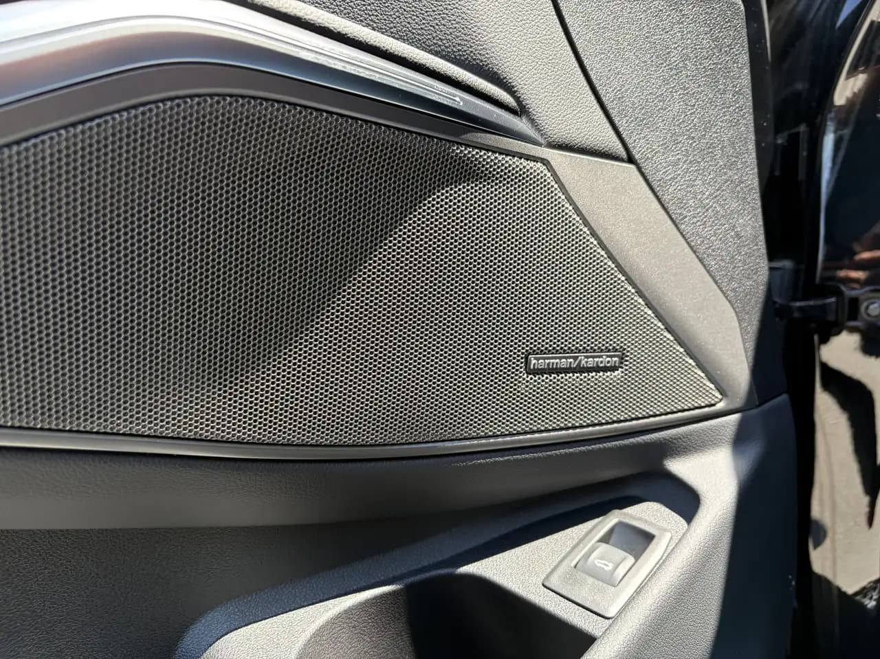 BMW 3 Series - Image 16