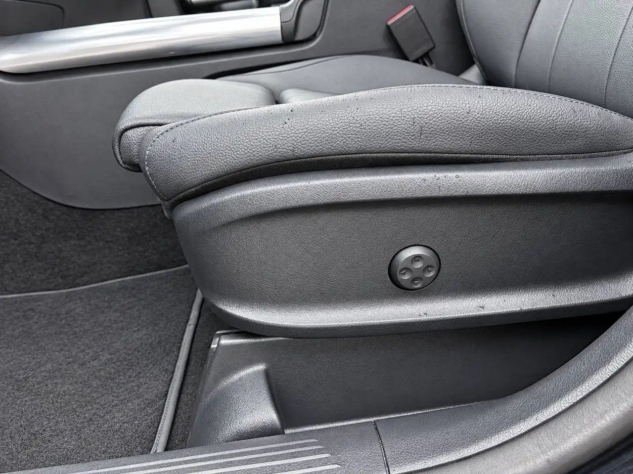 Mercedes-Benz GLA - Image 15