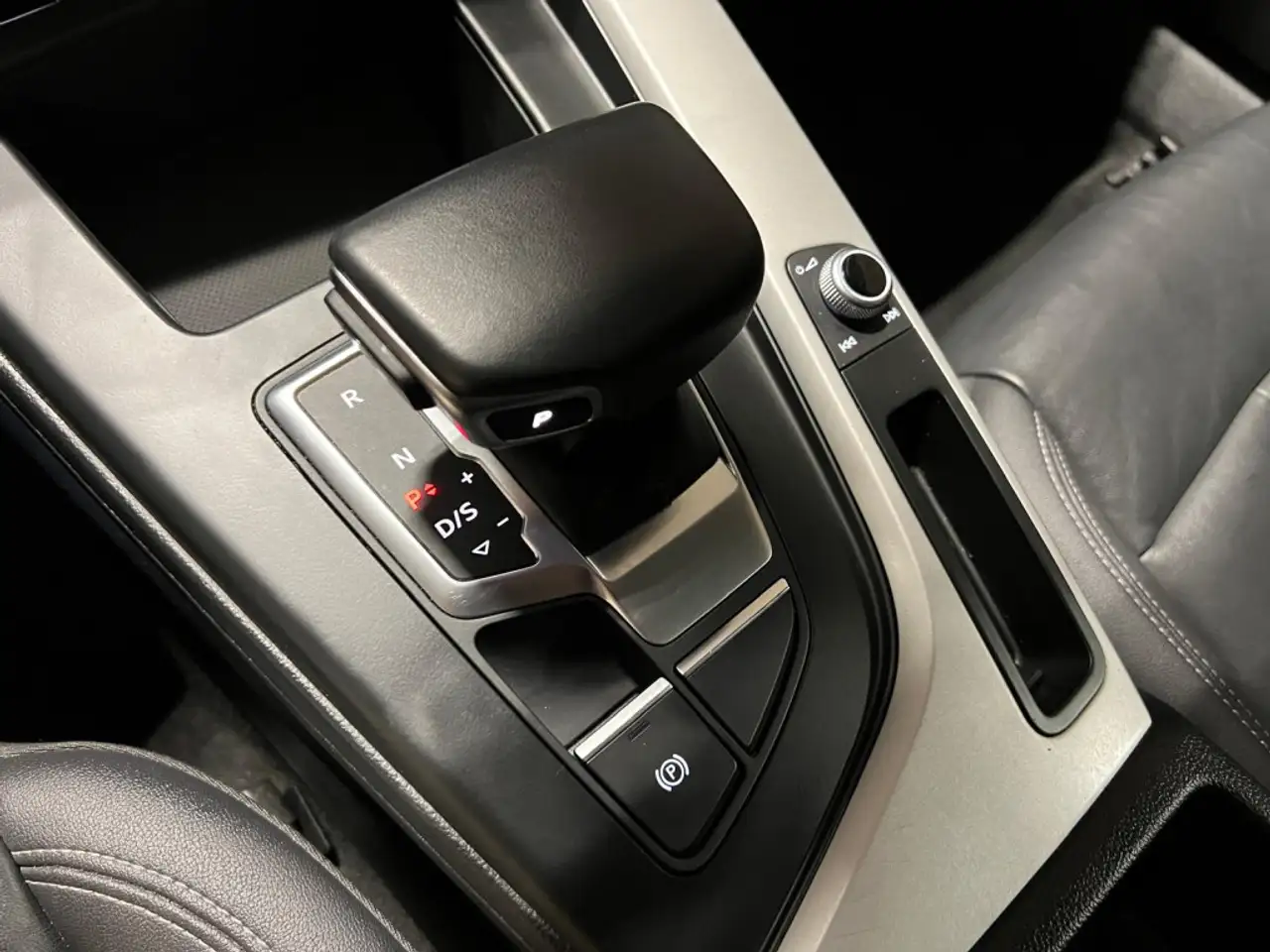 Audi A4 - Image 35