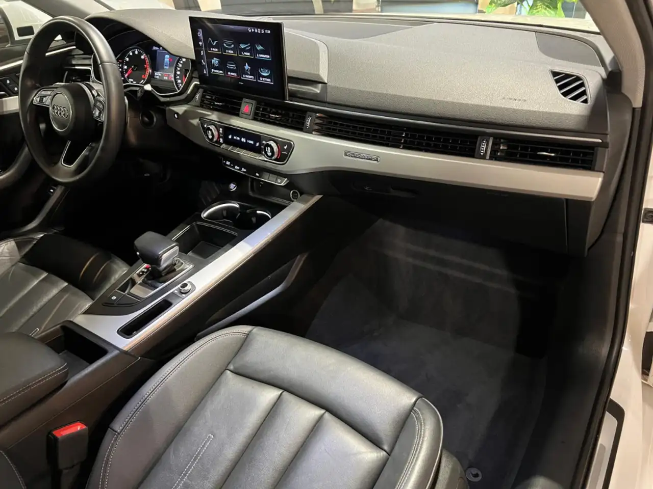 Audi A4 - Image 20
