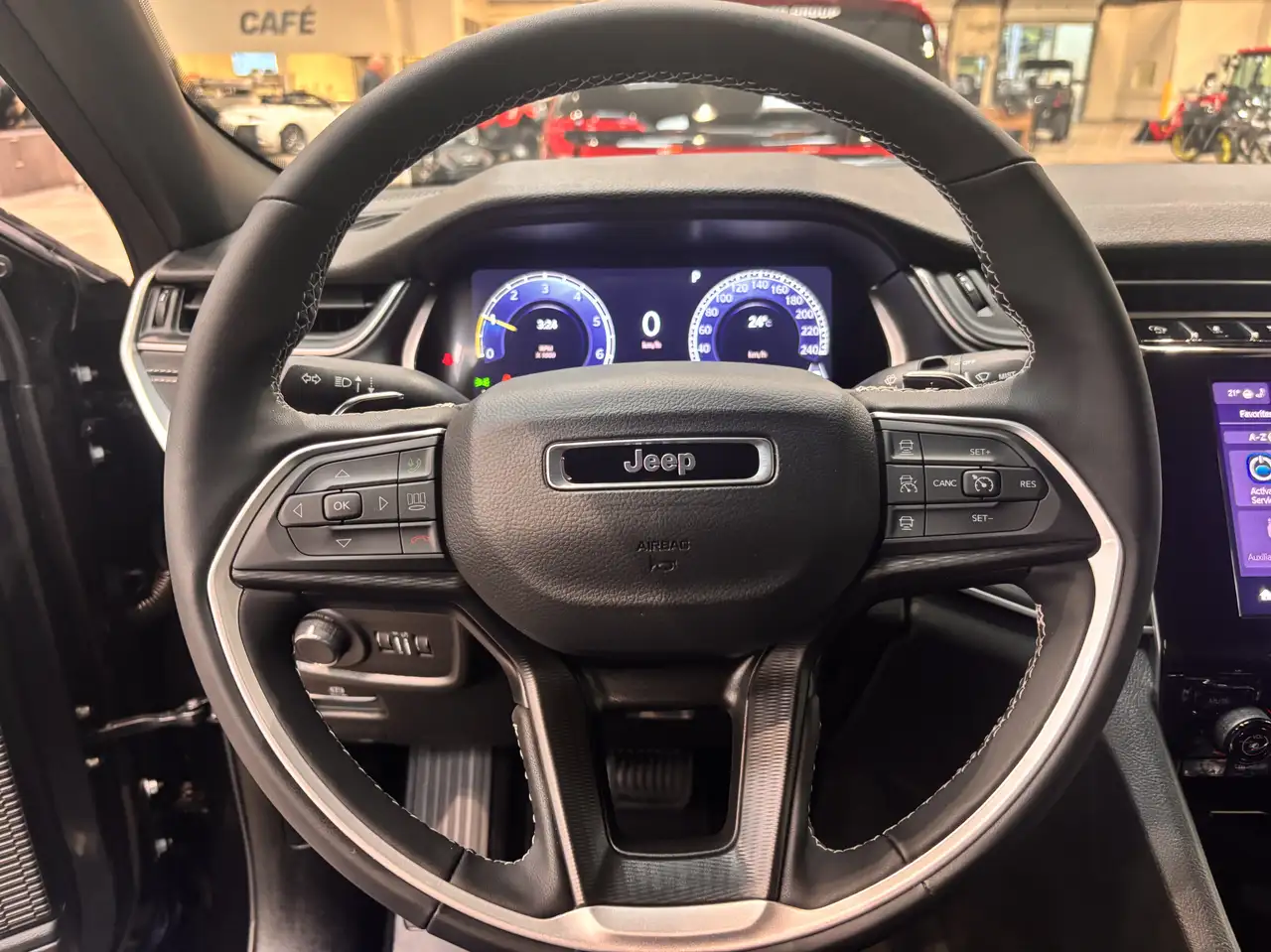Jeep Grand Cherokee - Image 7