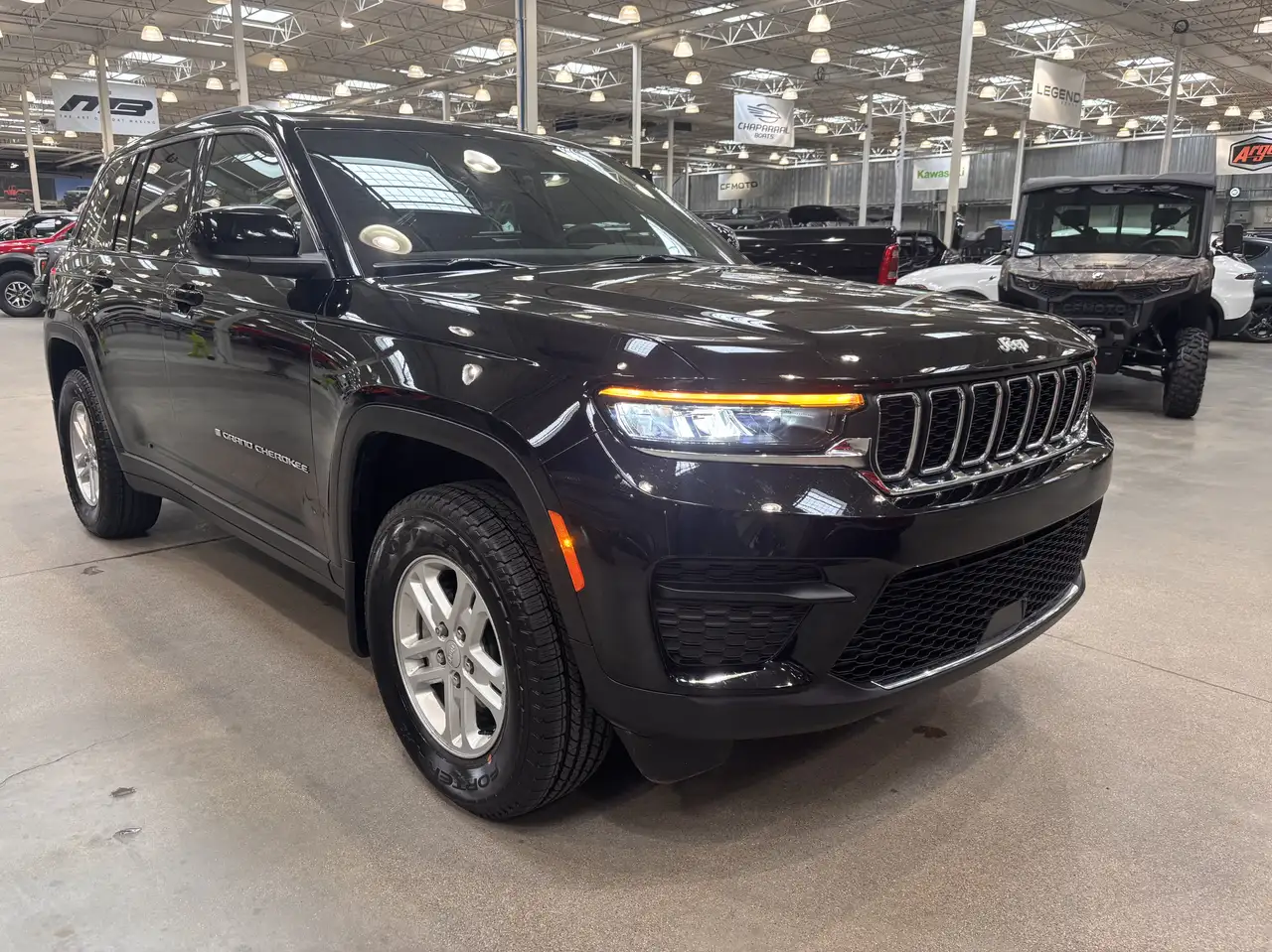 Jeep Grand Cherokee - Image 2