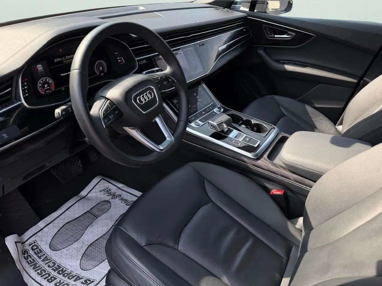 Audi Q7 - Image 9